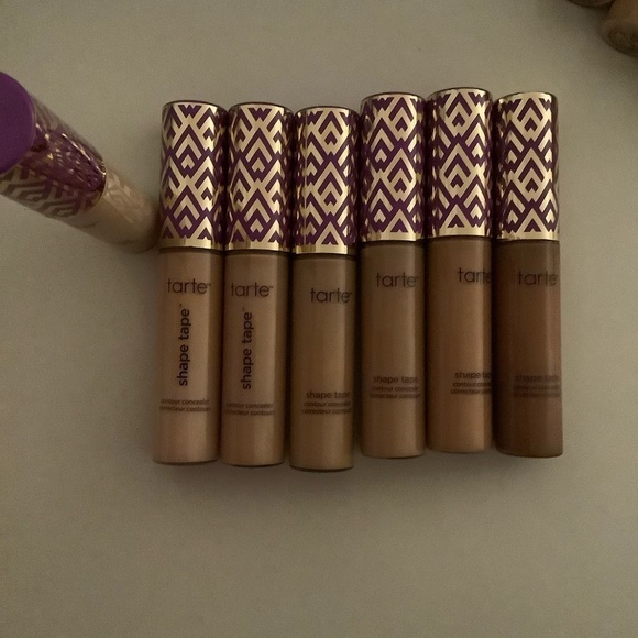 tarte Original Shape Tape Concealer (multiple shades) - Picture 3 of 3